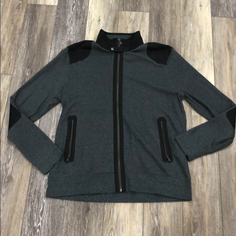 NWT Men’s zip sweater with mock neck